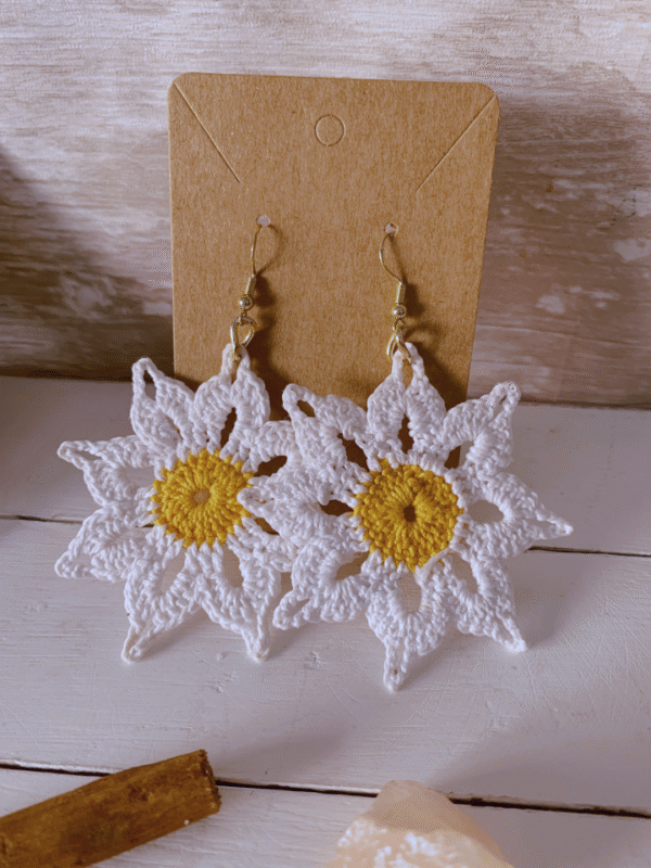 Pendientes Margarita crochet - Imagen 5