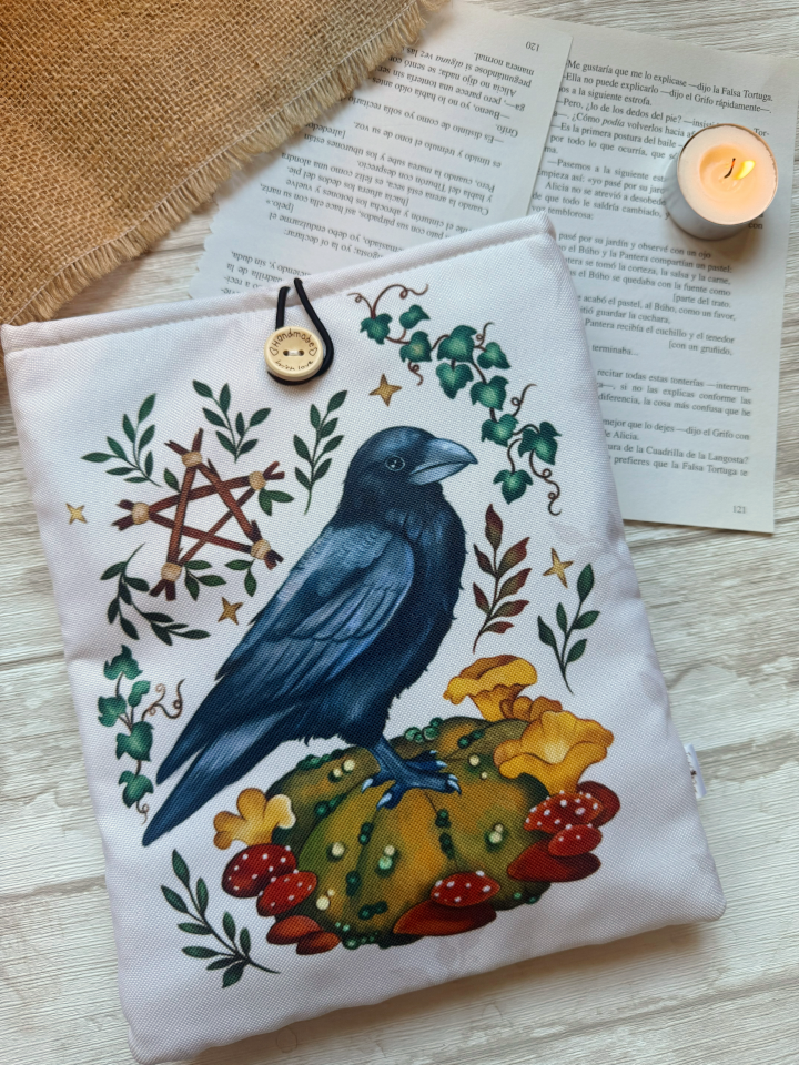 Funda de libro M " Cuervo en la calabaza"