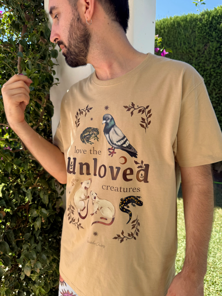 Camiseta "Love the Unloved creatures" - Imagen 3