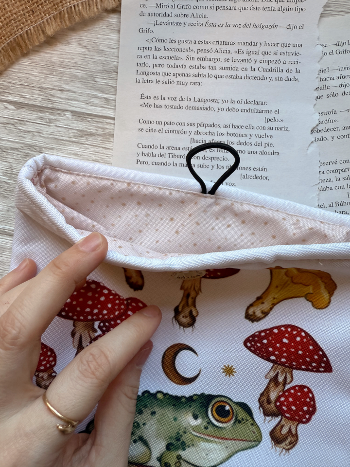 Funda de libro M " Sapos y setas" - Imagen 3