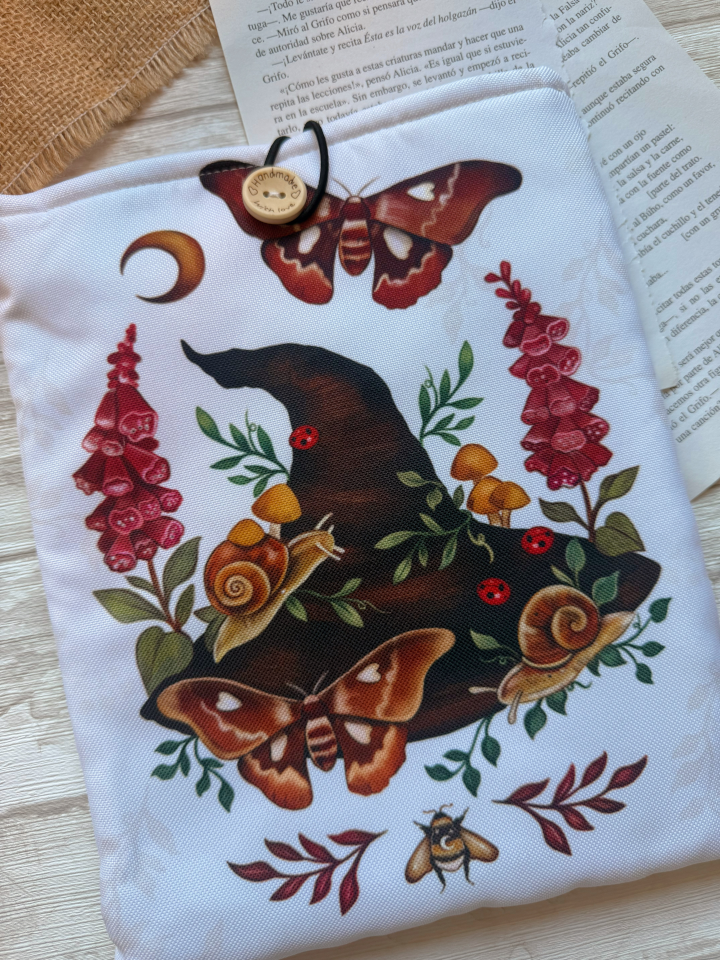 Funda de libro M " Sombrero de bruja y pequeños animales" - Imagen 2