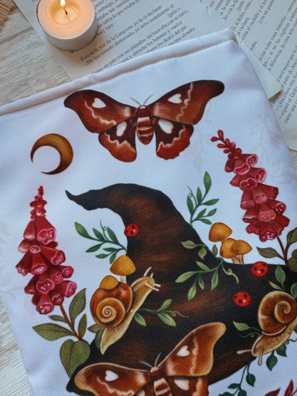 Funda de libro M " Sombrero de bruja y pequeños animales" - Imagen 3