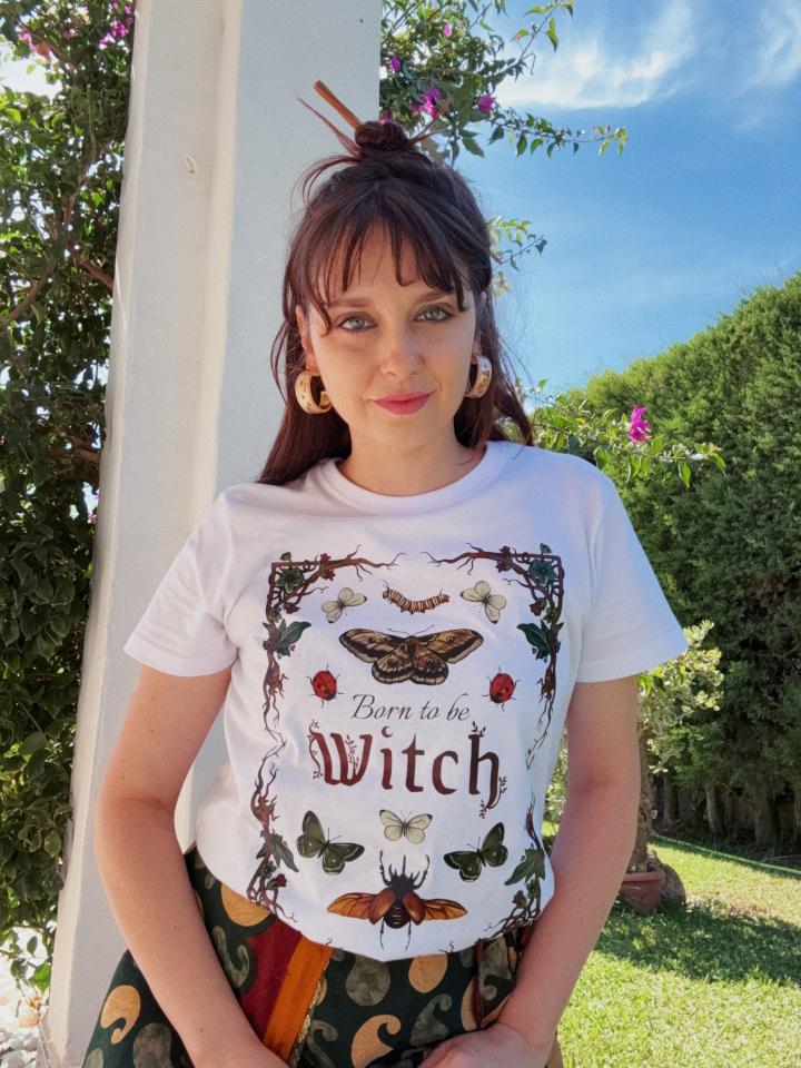Camiseta "Born to be Witch"